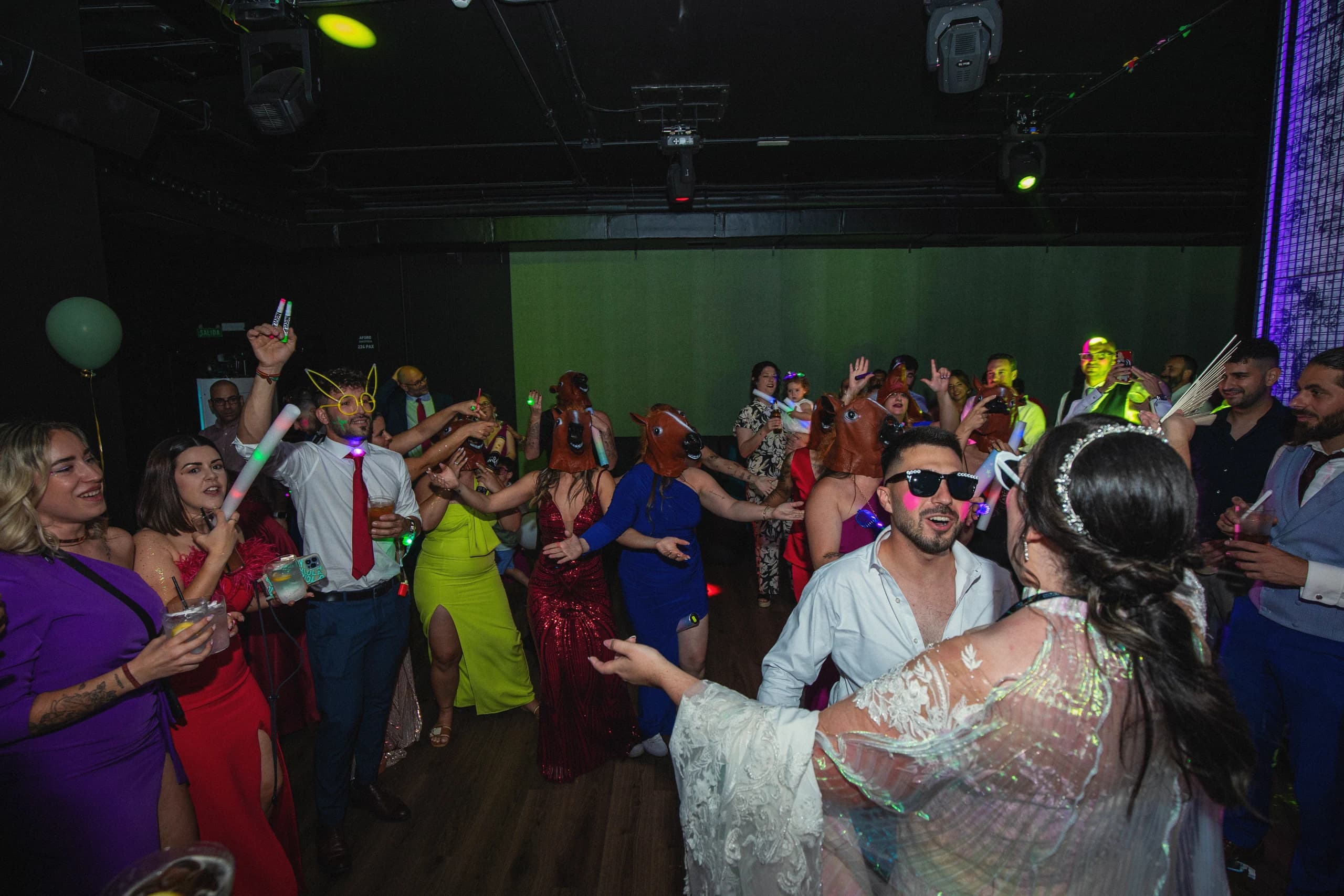 La fiesta con luces de colores