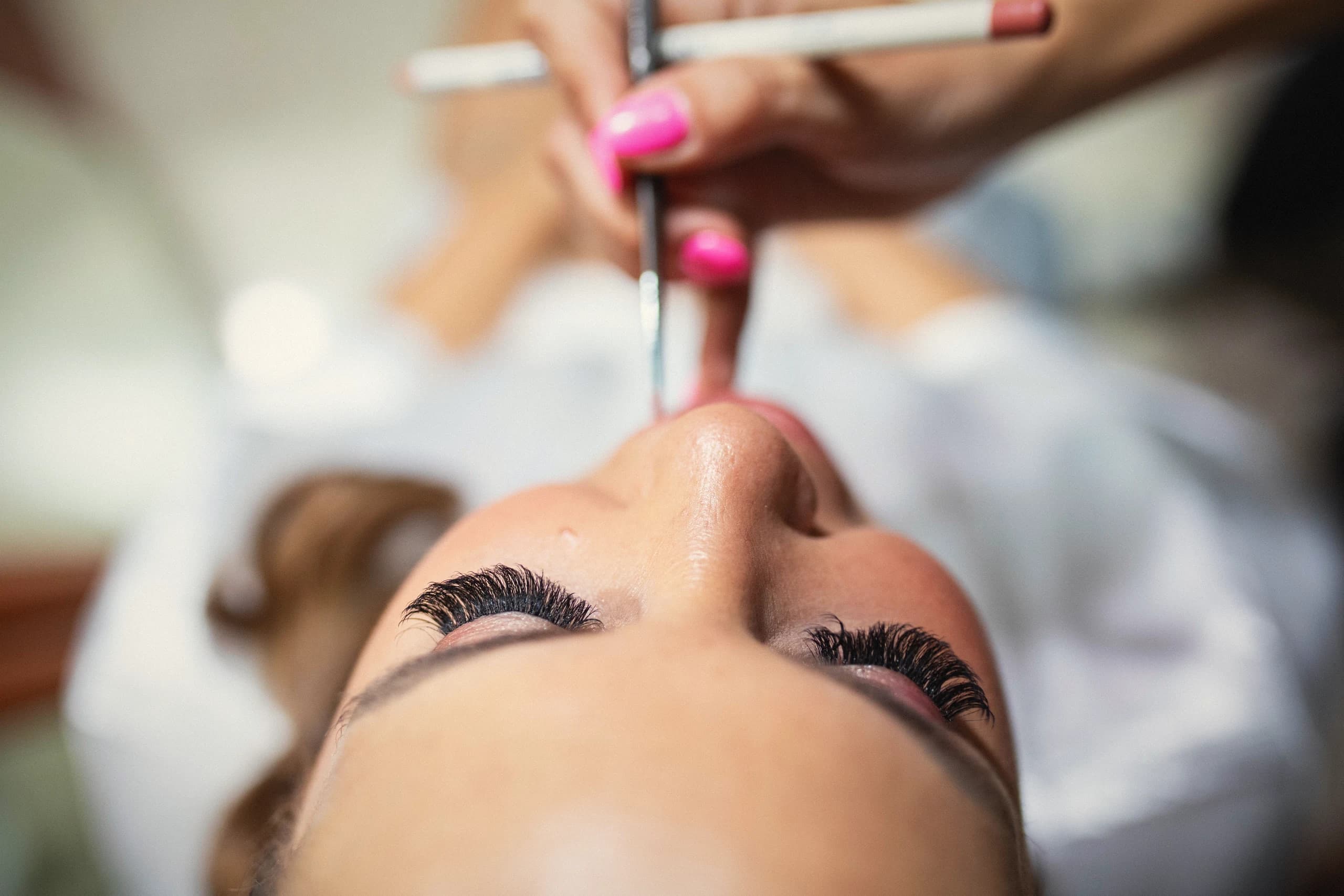 Detalle del maquillaje de la novia